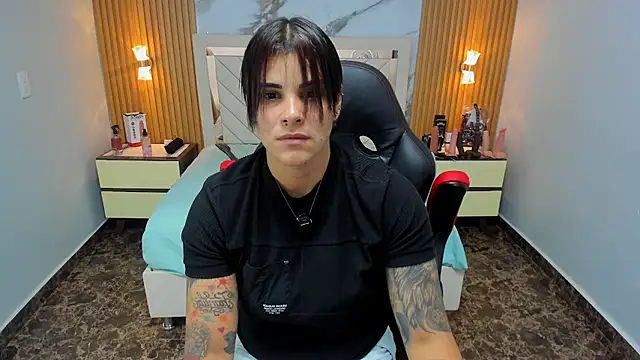 Snapshot of KAROLLJONES1 chatting on 01-31-26, 07:11 KAROLLJONES1 online show from 01-31-26, 07:11