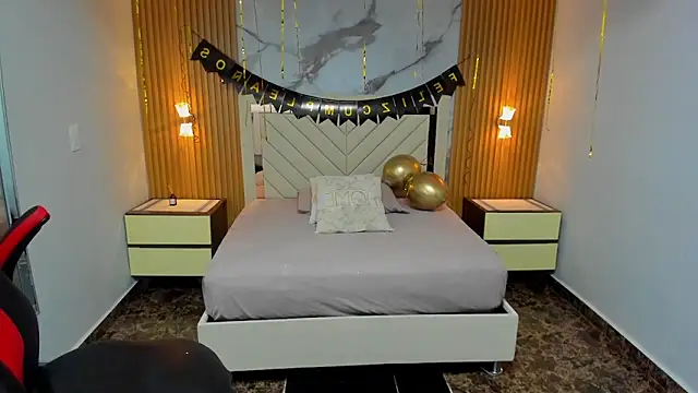 Snapshot of KAROLLJONES1 chatting on 02-07-26, 12:31 KAROLLJONES1 online show from 02-07-26, 12:31