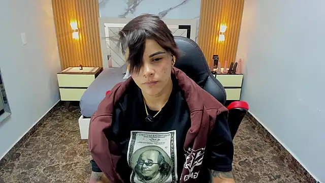 Snapshot of KAROLLJONES1 chatting on 02-09-26, 07:29 KAROLLJONES1 online show from 02-09-26, 07:29