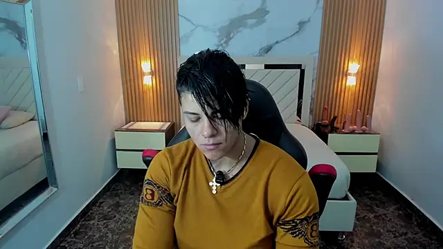 Snapshot of KAROLLJONES1 chatting on 07-10-26, 12:30 KAROLLJONES1 online show from 07-10-26, 12:30