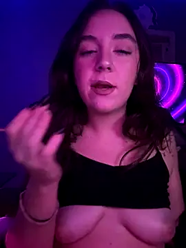 goddessmissmia online show from 10-26-25, 04:51