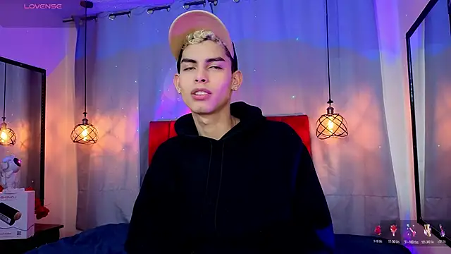 Room 69x online show from 03-06-26, 12:12