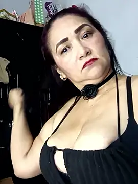 linda luna29 online show from 01-10-26, 04:58