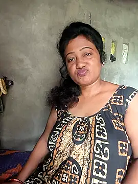 Snapshot of Cute-Swewty chatting on 09-14-25, 04:22 Cute-Swewty online show from 09-14-25, 04:22