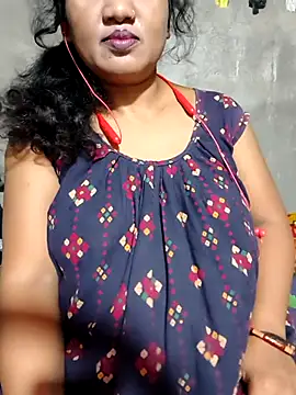 Snapshot of Cute-Swewty chatting on 09-18-25, 01:35 Cute-Swewty online show from 09-18-25, 01:35