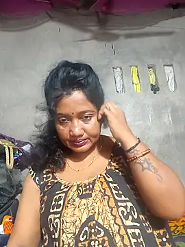 Snapshot of Cute-Swewty chatting on 09-19-25, 02:40 Cute-Swewty online show from 09-19-25, 02:40