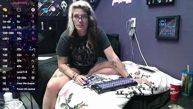 oddywithabody online show from 11-02-25, 07:55