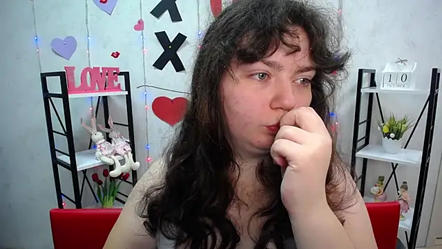 NeonilaLisova online show from 10-11-25, 05:17