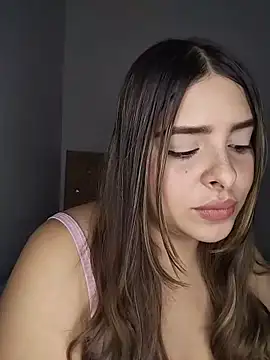Nahomy cm online show from 06-08-26, 02:12