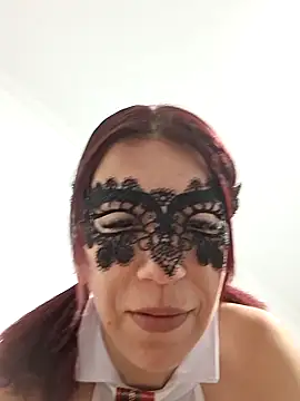 Snapshot of Anayssa_ chatting on 10-05-25, 08:18 Anayssa online show from 10-05-25, 08:18