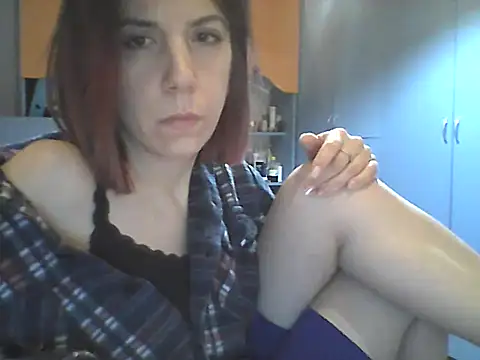 Snapshot of Anayssa_ chatting on 11-27-25, 05:26 Anayssa online show from 11-27-25, 05:26