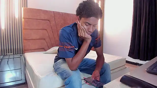 FYKMOR 1 online show from 09-12-25, 03:50