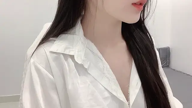 Snapshot of ___Lily___ chatting on 04-25-26, 04:26 Lily online show from 04-25-26, 04:26