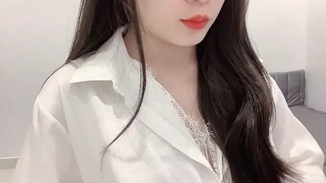 Snapshot of ___Lily___ chatting on 05-01-26, 03:38 Lily online show from 05-01-26, 03:38