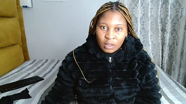 Snapshot of SexxyAddiict chatting on 05-12-26, 06:05 SexxyAddiict online show from 05-12-26, 06:05
