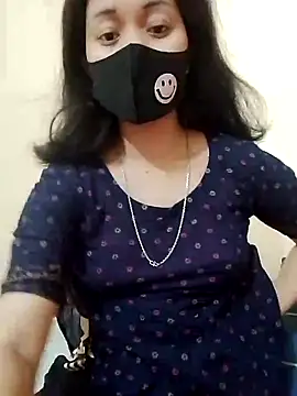 Snapshot of Sweet_Bindika07 chatting on 10-15-25, 03:23 Sweet Bindika07 online show from 10-15-25, 03:23