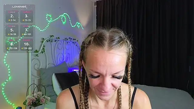 Jesica mooon online show from 10-16-25, 01:28