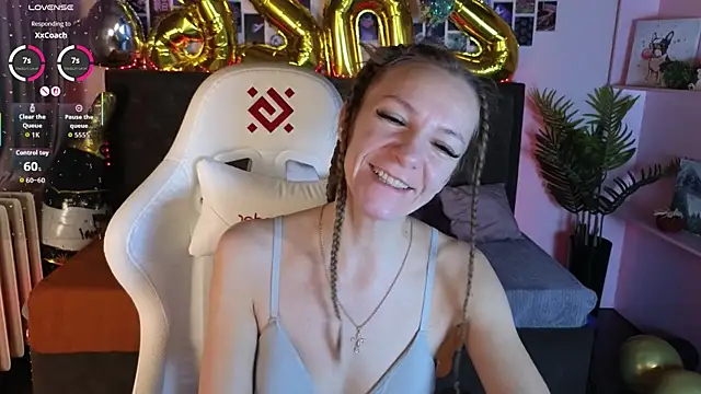 Jesica mooon online show from 12-20-25, 01:34