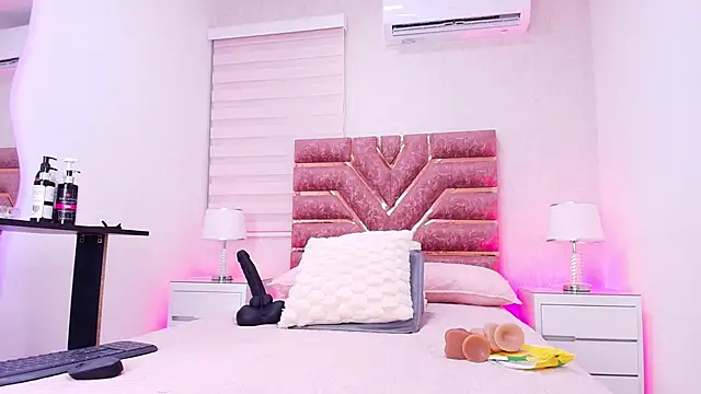 emma madi online show from 12-20-25, 12:01