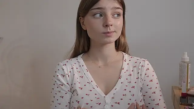 Snapshot of _floret_joy_ chatting on 09-18-25, 12:29 floret joy online show from 09-18-25, 12:29