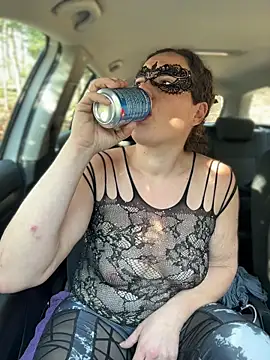 Snapshot of Nadja_Noir chatting on 01-18-26, 12:20 Nadja Noir online show from 01-18-26, 12:20