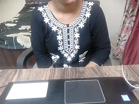 lusty kaira online show from 07-24-26, 06:00