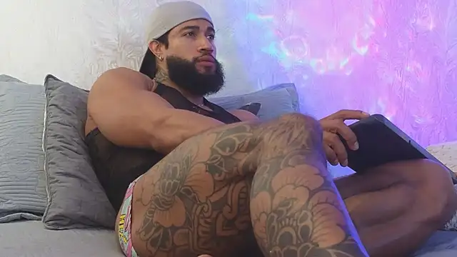 Snapshot of Osher_Cox chatting on 07-13-26, 03:04 Osher Cox online show from 07-13-26, 03:04
