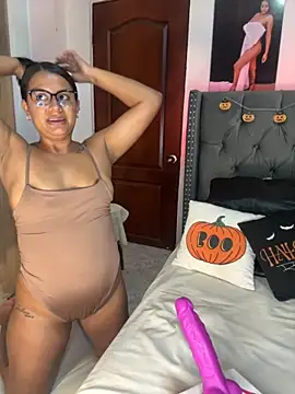 ema zoe online show from 10-28-25, 12:03