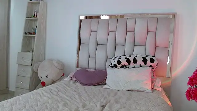 Ayleen m online show from 11-12-25, 07:24