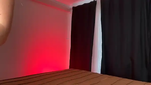 louiseberkeley online show from 02-12-26, 05:46