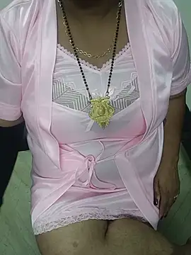 Snapshot of Bhabhiji1 chatting on 05-12-26, 05:21 Bhabhiji1 online show from 05-12-26, 05:21