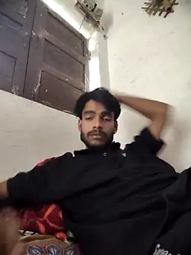 yashuuuu021 online show from 09-12-25, 10:04