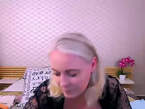 Snapshot of Anais_Janson chatting on 06-04-26, 08:15 Anais Janson online show from 06-04-26, 08:15