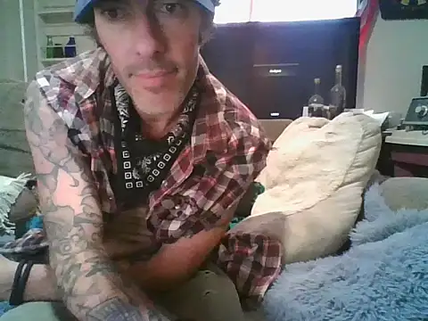 Snapshot of theboobietrap chatting on 10-12-25, 09:25 theboobietrap online show from 10-12-25, 09:25