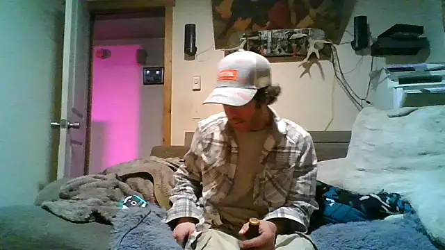 Snapshot of theboobietrap chatting on 11-11-25, 06:35 theboobietrap online show from 11-11-25, 06:35