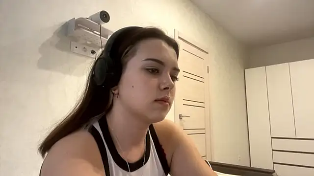 Snapshot of PUP_PUP_Sea chatting on 09-11-25, 02:06 PUP PUP Sea online show from 09-11-25, 02:06