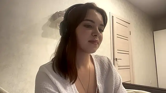 Snapshot of PUP_PUP_Sea chatting on 09-15-25, 04:29 PUP PUP Sea online show from 09-15-25, 04:29