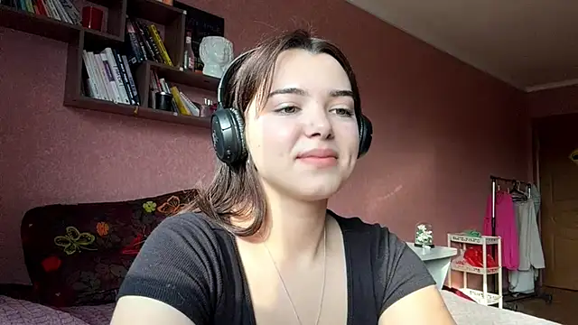 Snapshot of PUP_PUP_Sea chatting on 10-11-25, 07:07 PUP PUP Sea online show from 10-11-25, 07:07