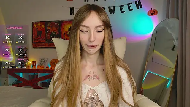 Lunainnk online show from 10-26-25, 12:49