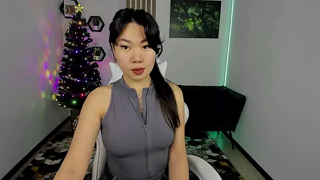 LunaPurrr online show from 01-05-26, 11:08