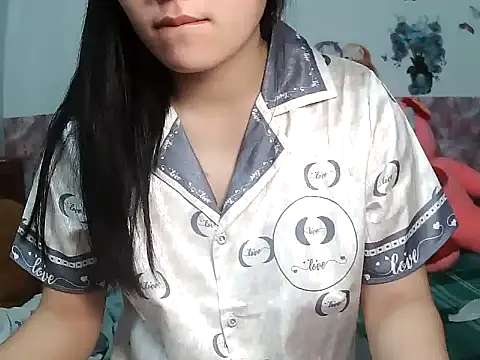 Linda-24 online show from 04-13-26, 08:25