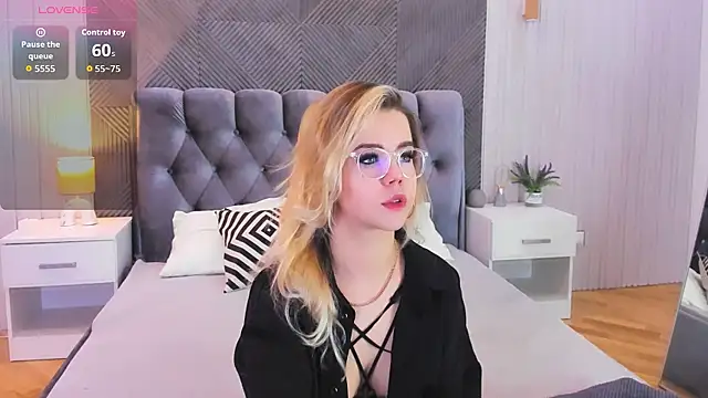 PrincessSlay online show from 10-14-25, 05:19