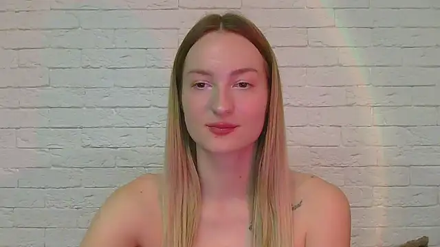 Snapshot of Alice_Sweet_01 chatting on 11-13-25, 09:03 Alice Sweet 01 online show from 11-13-25, 09:03