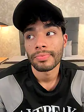 RaphaelDufort online show from 11-25-25, 12:21