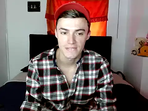 Snapshot of Ken_bigcock77 chatting on 09-24-25, 05:16 Ken bigcock77 online show from 09-24-25, 05:16