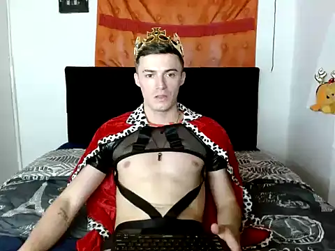 Snapshot of Ken_bigcock77 chatting on 10-06-25, 11:13 Ken bigcock77 online show from 10-06-25, 11:13