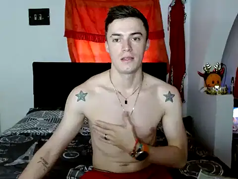 Snapshot of Ken_bigcock77 chatting on 10-10-25, 05:23 Ken bigcock77 online show from 10-10-25, 05:23