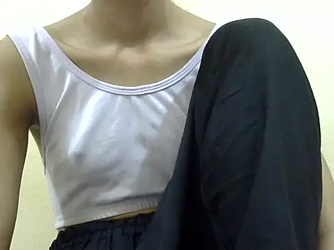 smallcuute online show from 01-14-26, 06:19