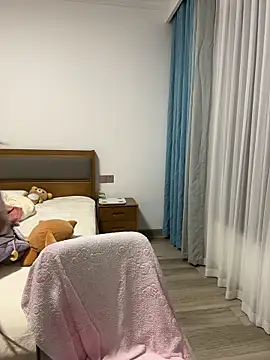 Snapshot of ououlovelove chatting on 02-20-26, 02:06 ououlovelove online show from 02-20-26, 02:06