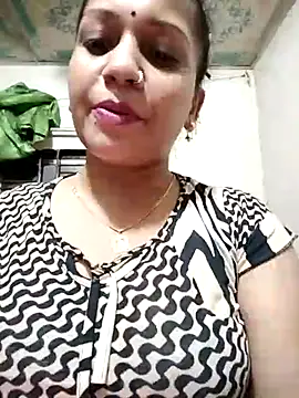 Snapshot of Payel_50 chatting on 06-19-26, 06:01 Payel 50 online show from 06-19-26, 06:01
